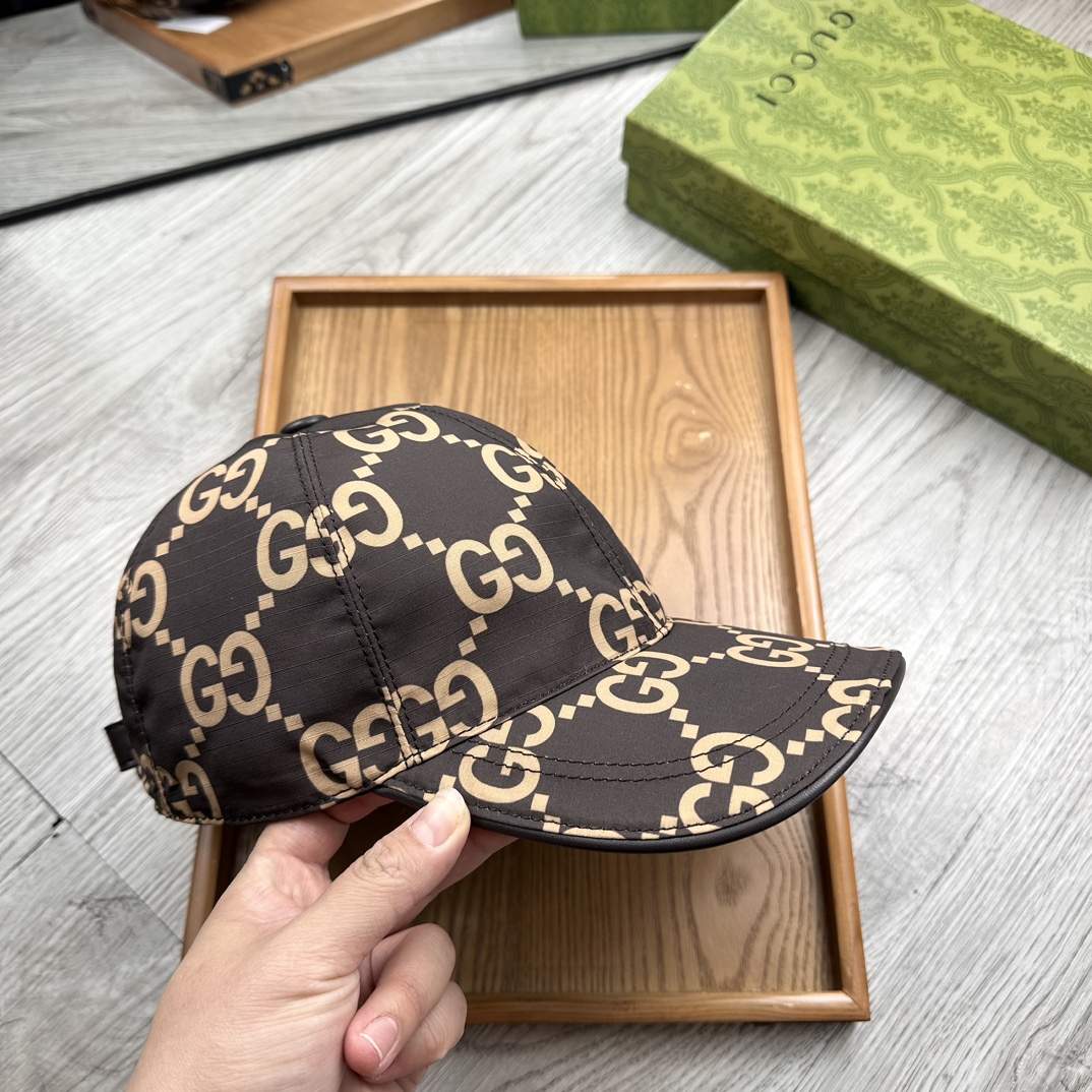 High-End Fashion Hats: Quality Oxford Material, Cow Skin, and Unique Details - 图片 4