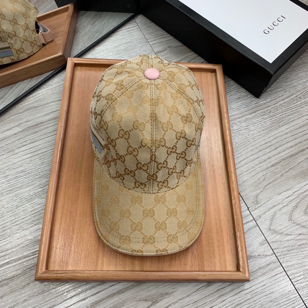 High-End Monochrome Leather Hats with Oxford Material and Special Details - 图片 1