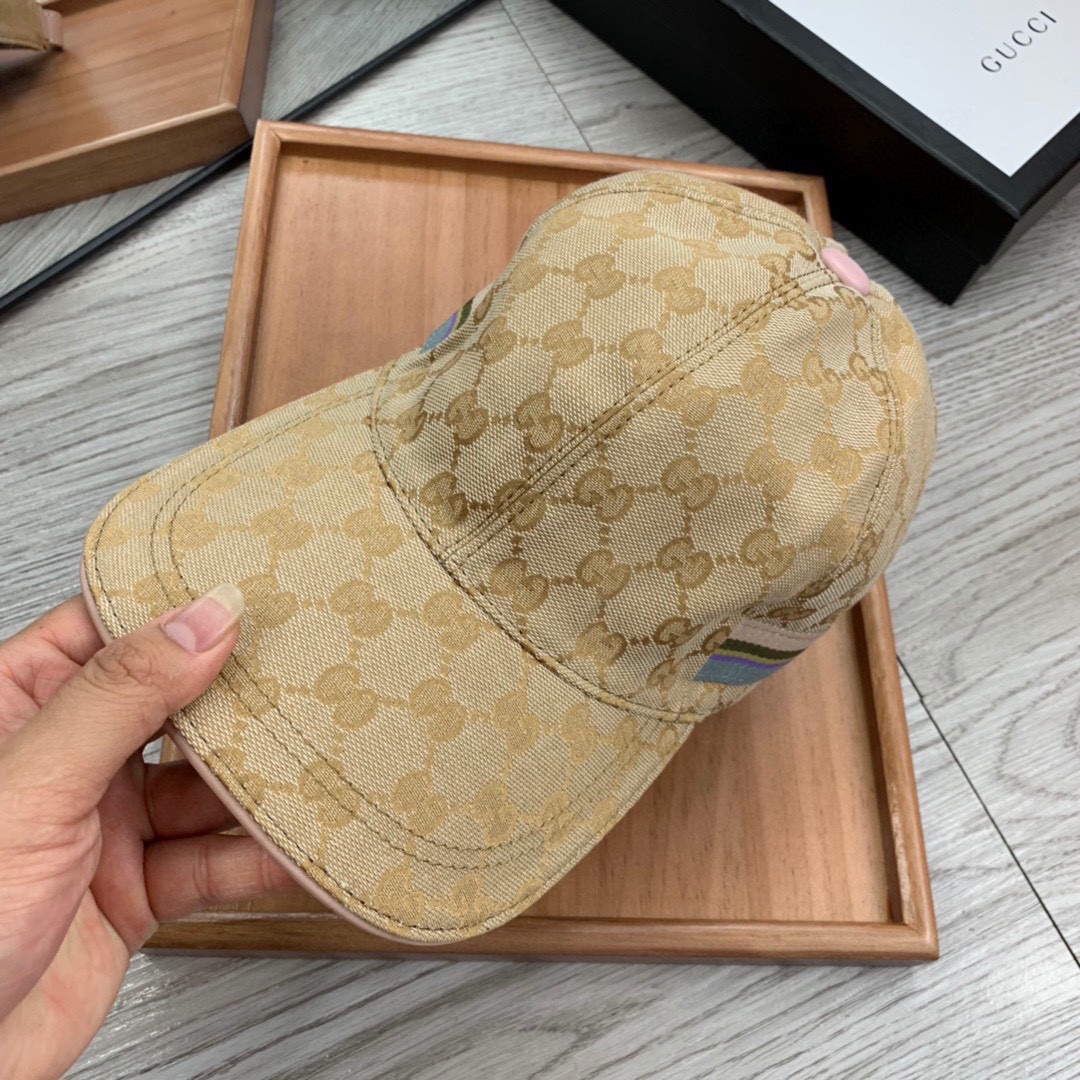 High-End Monochrome Leather Hats with Oxford Material and Special Details - 图片 7