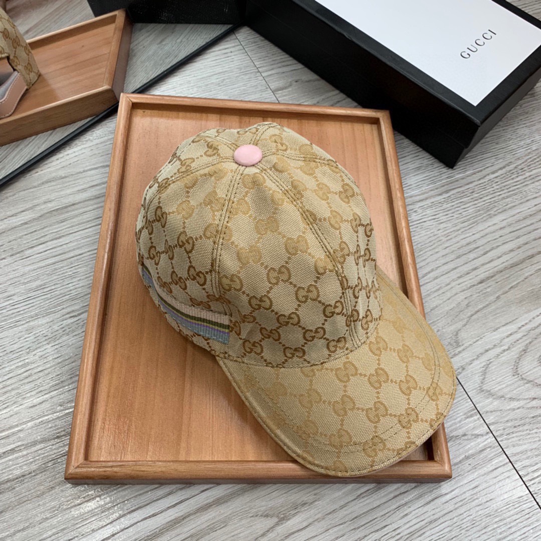 High-End Monochrome Leather Hats with Oxford Material and Special Details - 图片 3