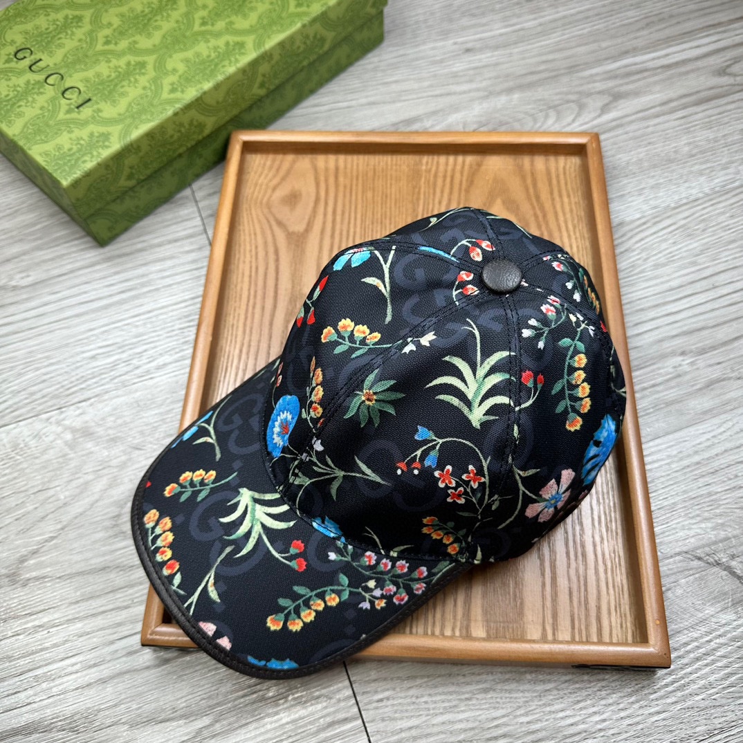 High-End Monochrome Leather Hats with Oxford Material and Special Details - 图片 2