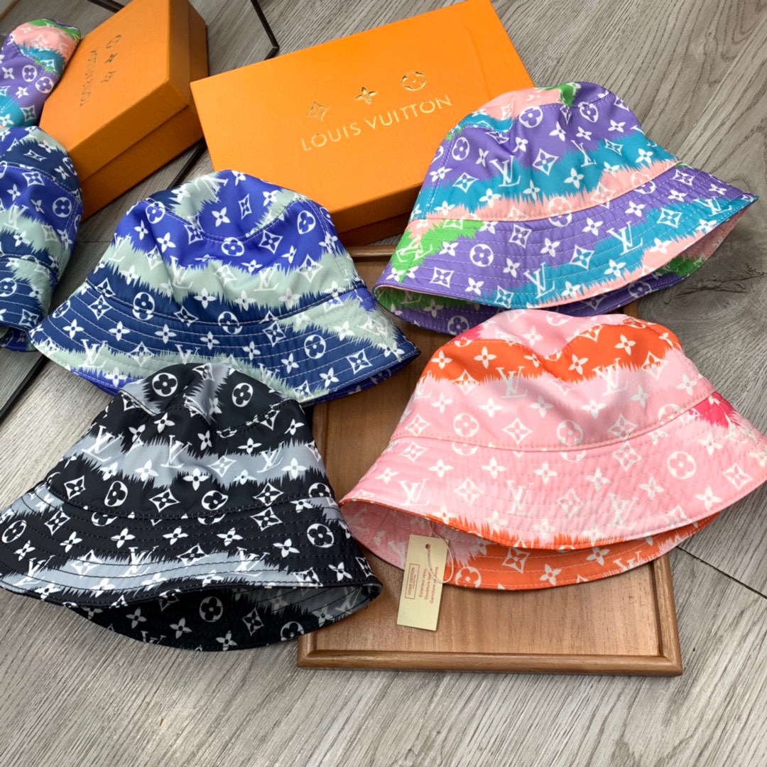 NO:201671,.L Home.【Super A Fisherman’s Hat】with original dustproof bag, original box!  High-end material!  Three-dimensional cutting design!  The number one trend of hats this year is definitely the fisherman’s hat!  This year's fisherman's hats are full of charm!  Authentic mold opening, very versatile, universal for both men and women!  Dear ones, please see the details!  The car line is neat!  Breathable and comfortable inner!  Hat fisherman hat baseball hat knit hat, hat, louis vuitton, espadrilles,hats19860909.L家.【超A渔夫帽】配原版防尘袋子,原版盒子！高端材质！立体裁剪设计！今年帽子第一流行趋势绝对是渔夫帽！今年的渔夫帽满目玲琅！正品开模、非常百搭、男女通用！亲们可以看细节！车线整齐！透气舒适内里！帽子渔夫帽棒球帽针织帽,帽子,louis vuitton,espadrilles,hats,hat