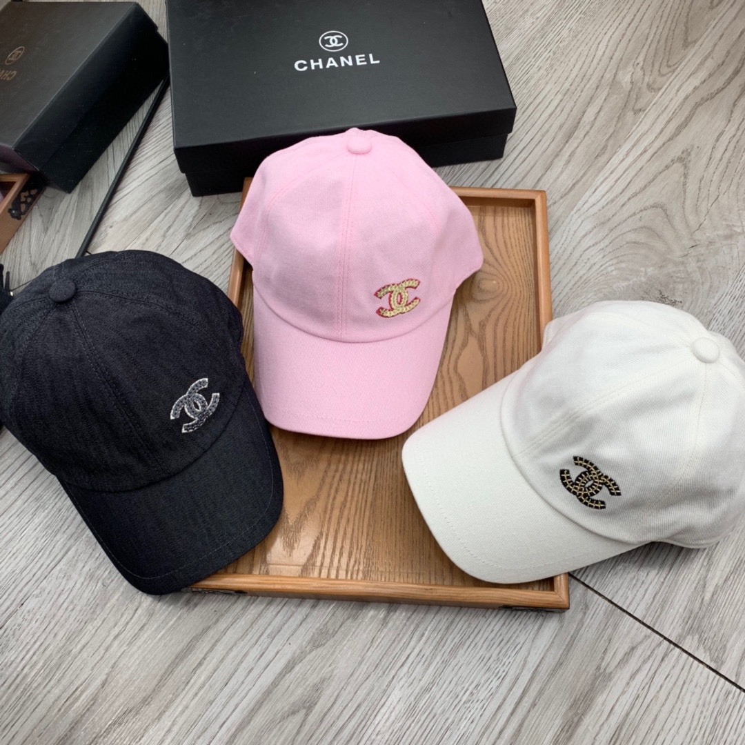 NO:192636,Special offer.C home. [with dust bag] new baseball cap!  Pure cotton material!  Good breathability!  A must-have item for sun protection in spring!  Atmospheric color!  The style is novel and unique and easy to match with clothes!  Strong practicality and high-end quality!  It’s a good match~ It’s really good to watch!  !  Hat fisherman hat baseball hat knit hat, hat, chanel, espadrilles, hats19860909特价.C家.【配防尘袋】新品棒球帽！材质纯棉！透气性好！春天挡风,夏天防晒必备单品！颜色大气！款式新颖别致好搭配衣服！实用性强,高端品质！随心搭配～真的敲好看！！帽子渔夫帽棒球帽针织帽,帽子,chanel,espadrilles,hats,hat