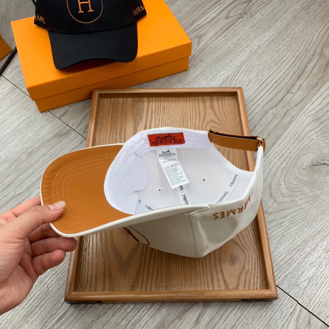 。H家。【配防尘袋】新品棒球帽！材质：纯棉！透气性好！夏天防晒，秋冬百搭必备单品！颜色大气！款式新颖别致