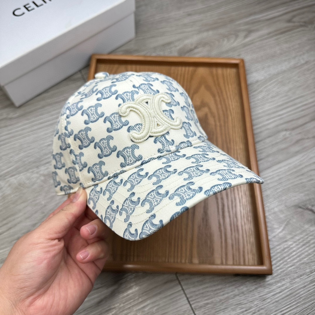 。赛琳。【配防尘袋】新品棒球帽！材质：纯棉！透气性好！夏天防晒，秋冬百搭必备单品！颜色大气！款式新颖别致