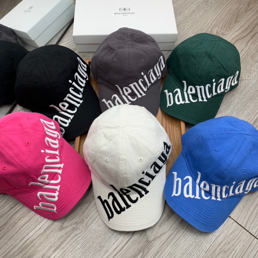 。巴黎ba。【配防尘袋】新品棒球帽！材质：纯棉！透气性好！春天挡风，夏天防晒必备单品！颜色大气！款式新颖