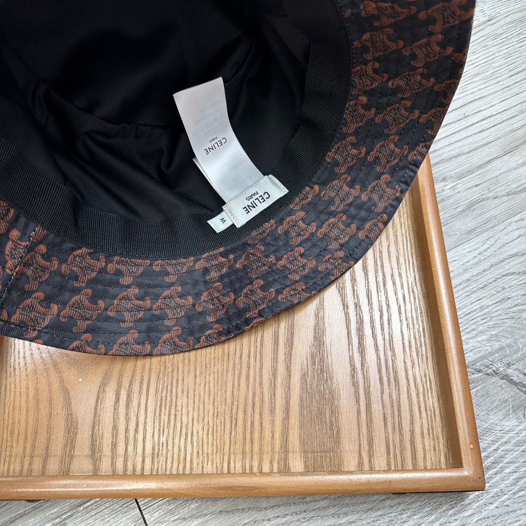 。赛琳。印花渔夫！【配防尘袋】高端舒适！高端材质！！今年帽子第一流行趋势绝对是渔夫帽！今年的渔夫帽满目玲