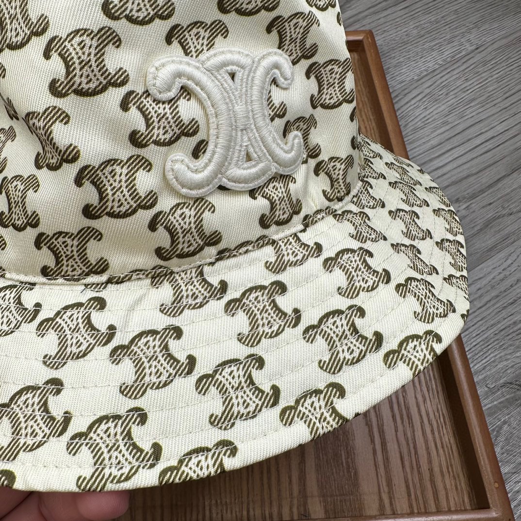 。赛琳。印花渔夫！【配防尘袋】高端舒适！高端材质！！今年帽子第一流行趋势绝对是渔夫帽！今年的渔夫帽满目玲