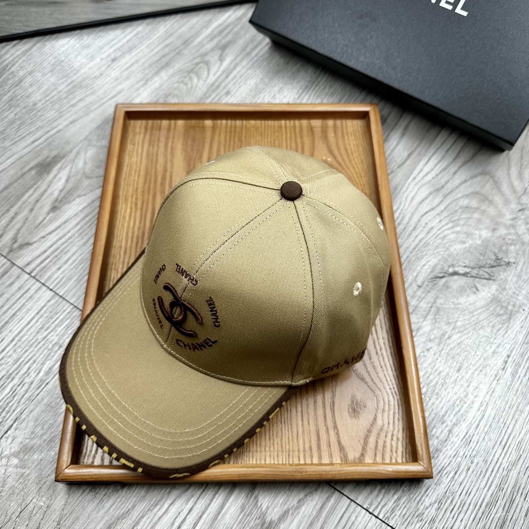 。C家。【配防尘袋】新品棒球帽！材质：纯棉！透气性好！春天挡风，夏天防晒必备单品！颜色大气！款式新颖别致