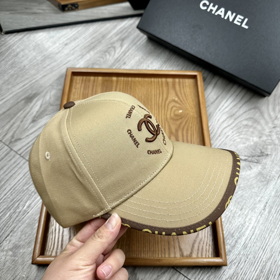 。C家。【配防尘袋】新品棒球帽！材质：纯棉！透气性好！春天挡风，夏天防晒必备单品！颜色大气！款式新颖别致