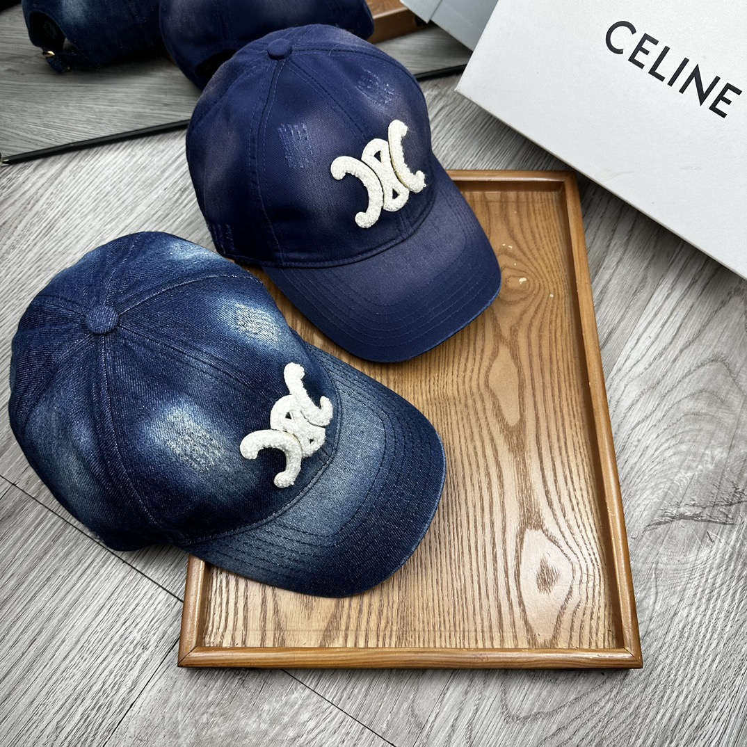 NO:196740,Special offer. Selin. Original 1:1 flower-dyeing craftsmanship baseball cap. [with dust bag] material denim!  Good breathability!  A must-have item for sun protection in spring!  Atmospheric color!  The style is novel and unique and easy to match with clothes!  Strong practicality and high-end quality!  It’s a good match~ It’s really good to watch!  !  Just wear it casually, it is absolutely magical, age-reducing and fashionable. Hats, fisherman hats, baseball hats, knit hats, hats, celine, espadrilles, hats19860909特价.赛琳.原版1:1拉花晕染工艺大标鸭舌帽.【配防尘袋】材质牛仔布！透气性好！春天挡风,夏天防晒必备单品！颜色大气！款式新颖别致好搭配衣服！实用性强,高端品质！随心搭配～真的敲好看！！随便一戴,妥妥的街拍神奇,减龄又时尚.帽子渔夫帽棒球帽针织帽,帽子,celine,espadrilles,hats,hat