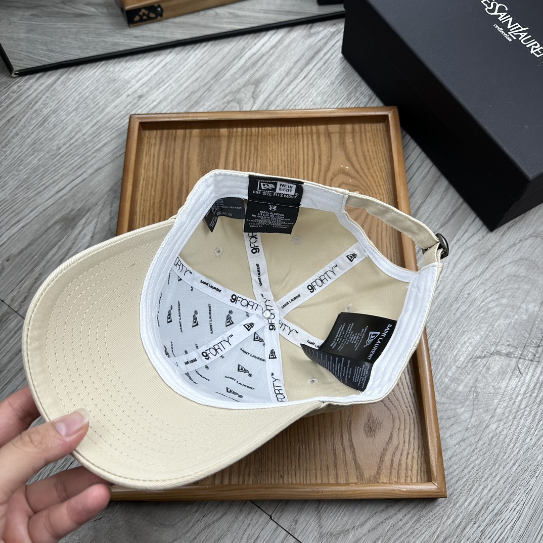 。YSL。YSL & Ny 联名款。【配防尘袋】细节决定品质！材质：纯棉！透气性好！春天挡风，夏天防晒必