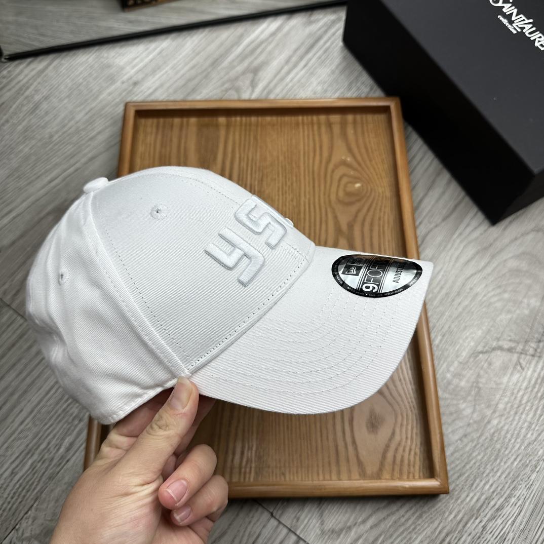 。YSL。YSL & Ny 联名款。【配防尘袋】细节决定品质！材质：纯棉！透气性好！春天挡风，夏天防晒必