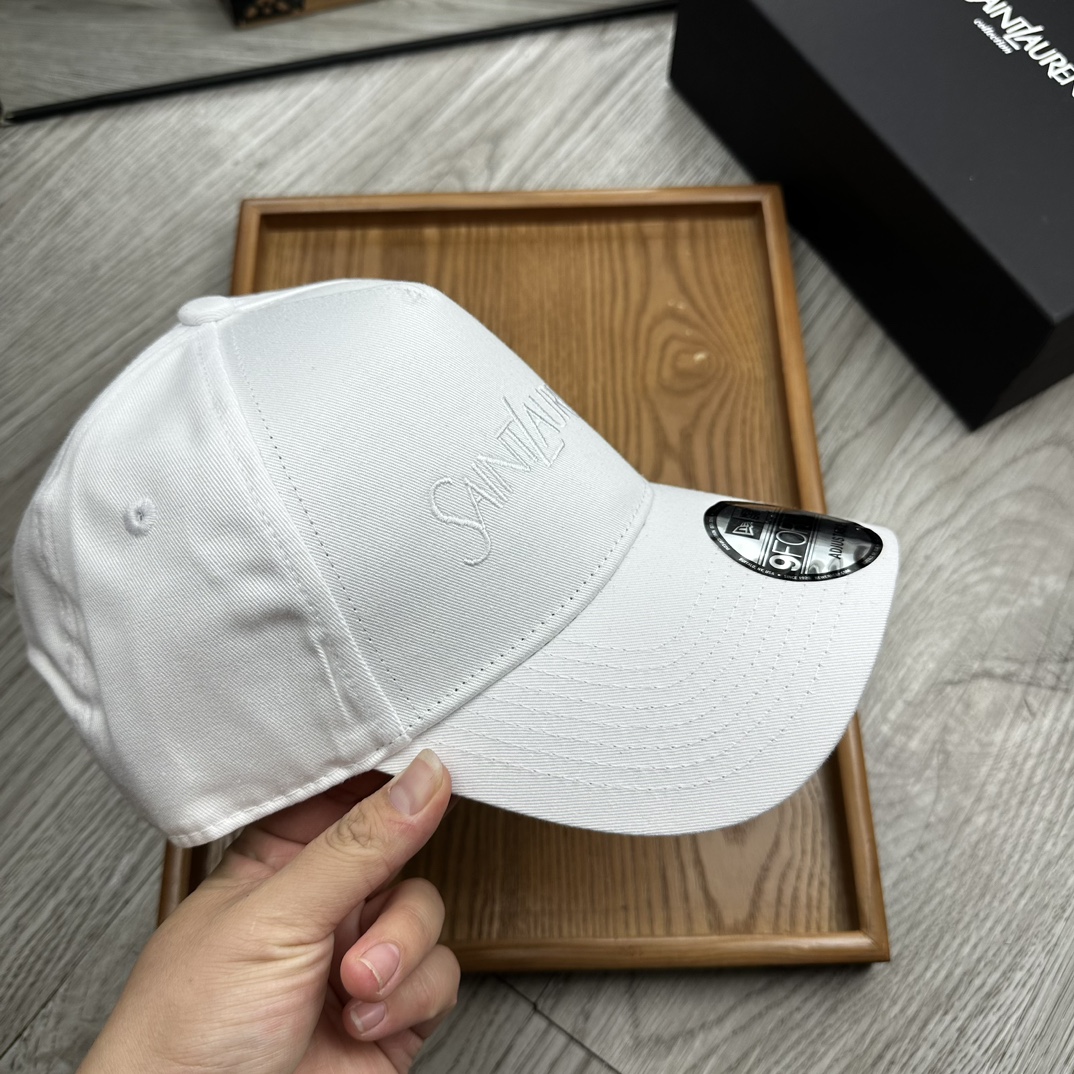 。YSL。YSL & Ny 联名款。【配防尘袋】细节决定品质！材质：纯棉！透气性好！春天挡风，夏天防晒必