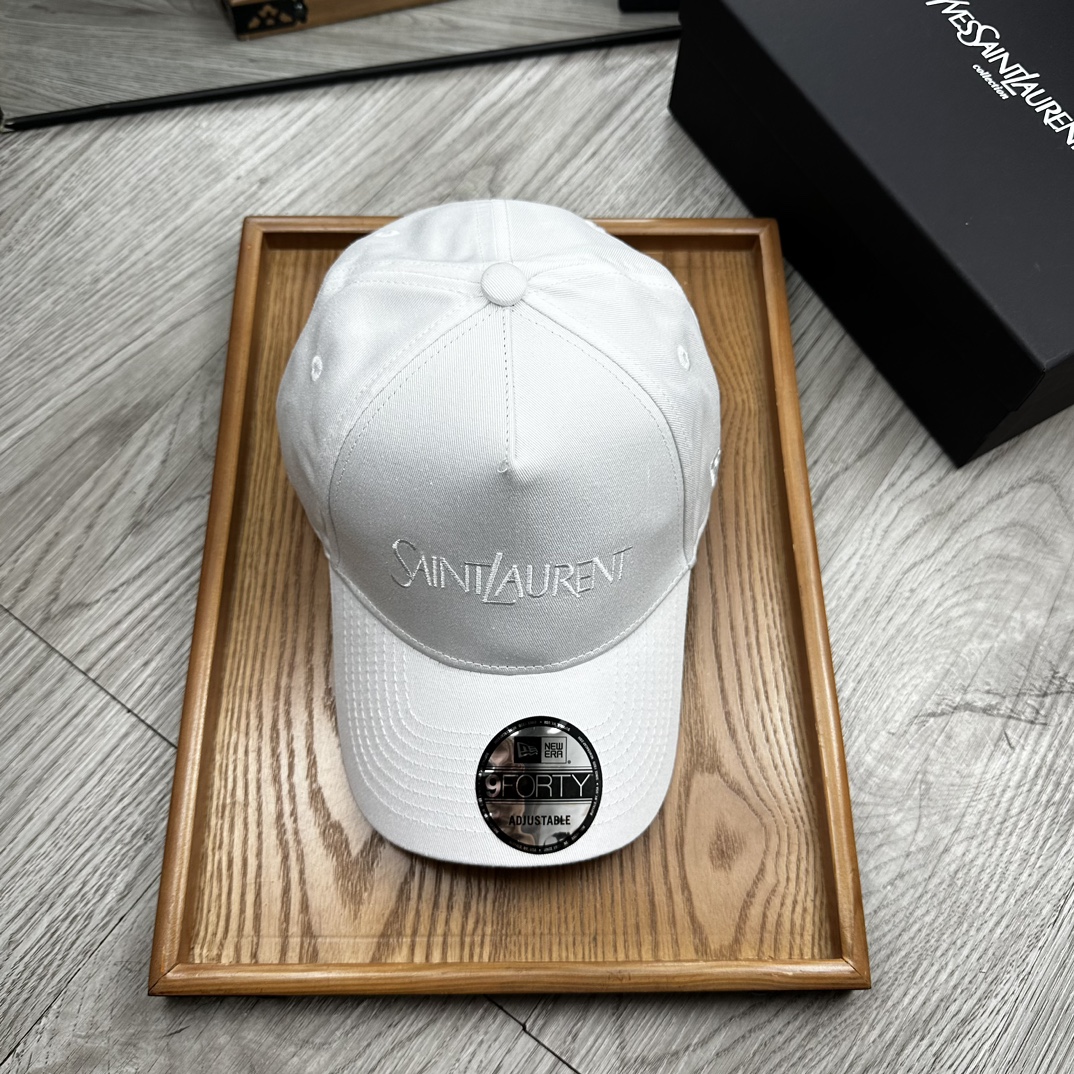 。YSL。YSL & Ny 联名款。【配防尘袋】细节决定品质！材质：纯棉！透气性好！春天挡风，夏天防晒必