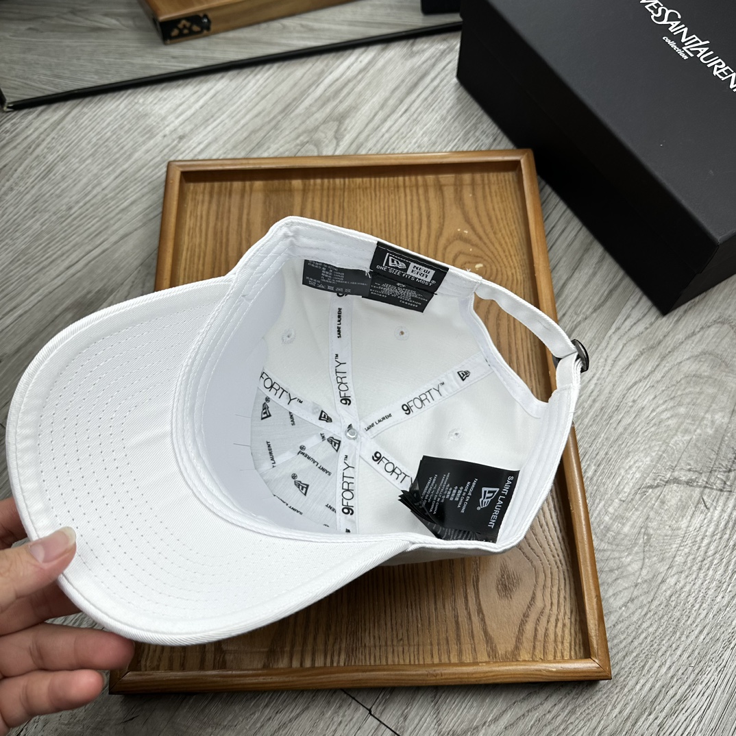 。YSL。YSL & Ny 联名款。【配防尘袋】细节决定品质！材质：纯棉！透气性好！春天挡风，夏天防晒必