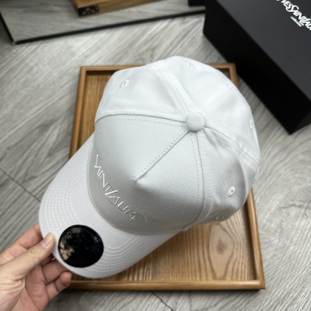 。YSL。YSL & Ny 联名款。【配防尘袋】细节决定品质！材质：纯棉！透气性好！春天挡风，夏天防晒必