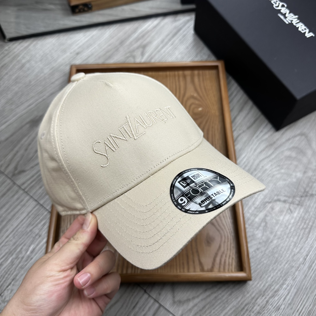 。YSL。YSL & Ny 联名款。【配防尘袋】细节决定品质！材质：纯棉！透气性好！春天挡风，夏天防晒必