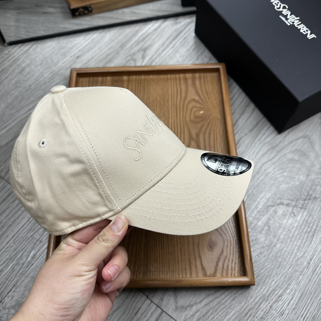 。YSL。YSL & Ny 联名款。【配防尘袋】细节决定品质！材质：纯棉！透气性好！春天挡风，夏天防晒必