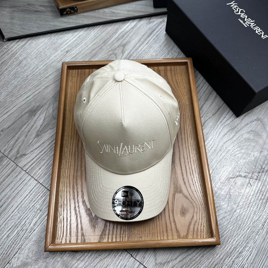 。YSL。YSL & Ny 联名款。【配防尘袋】细节决定品质！材质：纯棉！透气性好！春天挡风，夏天防晒必