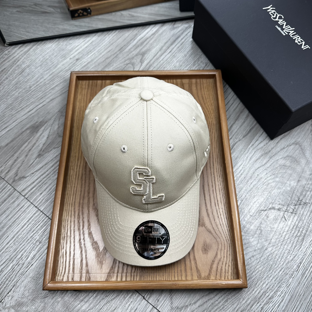 。YSL。YSL & Ny 联名款。【配防尘袋】细节决定品质！材质：纯棉！透气性好！春天挡风，夏天防晒必