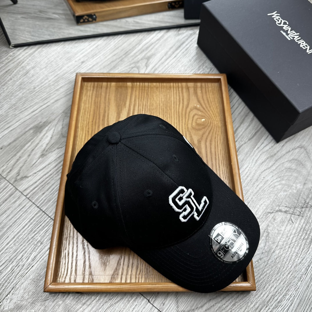 。YSL。YSL & Ny 联名款。【配防尘袋】细节决定品质！材质：纯棉！透气性好！春天挡风，夏天防晒必