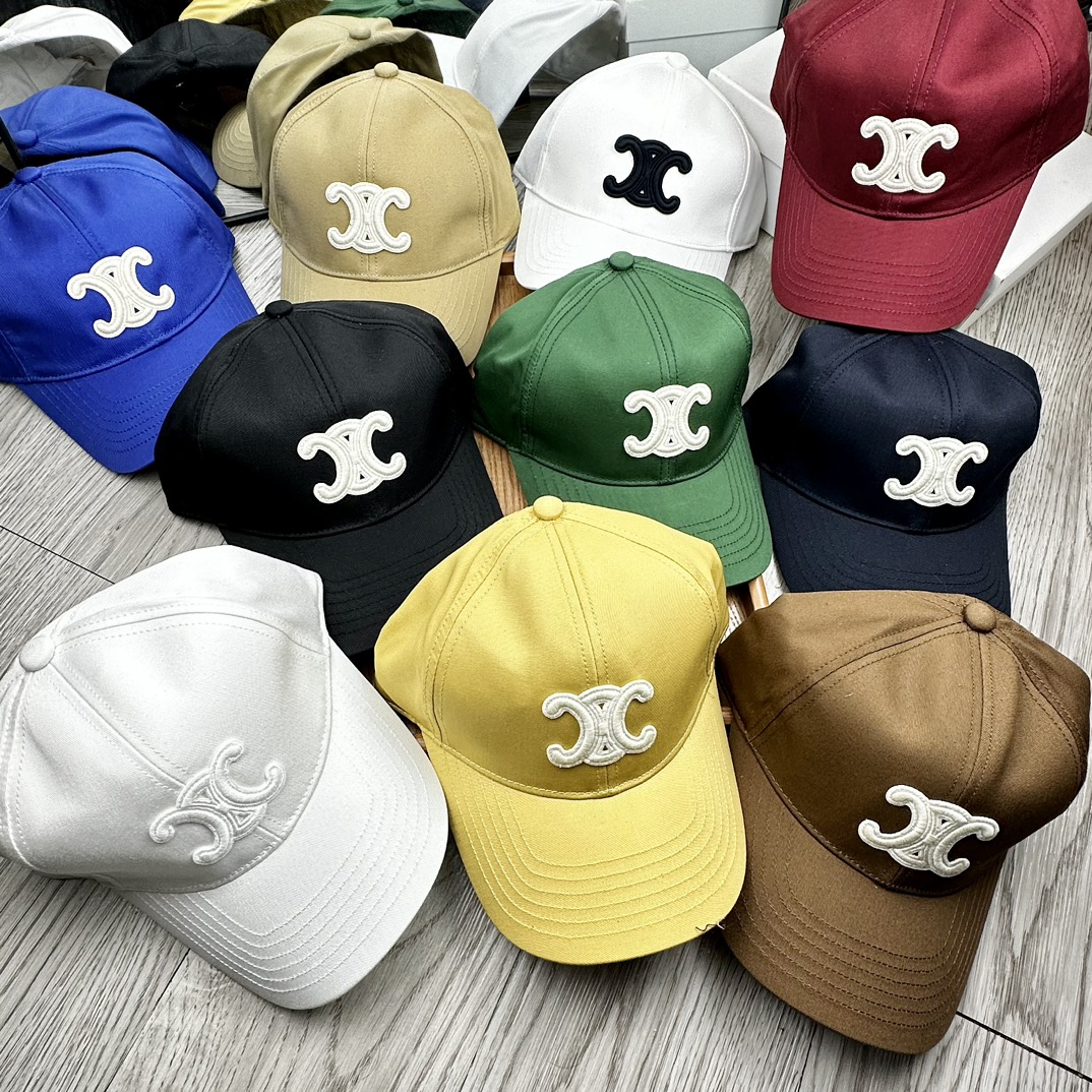 NO:225422,Special offer Selin. Original 1:1 large-marked baseball cap. [with dust bag] Details determine quality!  Original logo inside the original version!  Original embossed hardware adjustment buckle!  Welcome to compare quality and PK!  Pure cotton material!  Good breathability!  A must-have item for sun protection in spring!  Atmospheric color!  The style is novel and unique and easy to match with clothes!  Strong practicality and high-end quality!  It’s a good match~ It’s really good to watch!  !  Just wear it casually, it is absolutely magical, age-reducing and fashionable. Hats, straw hats, fisherman hats, baseball hats, knit hats, hats, celine, espadrilles, hats19860909特价 赛琳.原版1:1大标鸭舌帽.【配防尘袋】细节决定品质！原版内里原版标！原版压花五金调节扣！欢迎对比品质PK！材质纯棉！透气性好！春天挡风,夏天防晒必备单品！颜色大气！款式新颖别致好搭配衣服！实用性强,高端品质！随心搭配～真的敲好看！！随便一戴,妥妥的街拍神奇,减龄又时尚.帽子草帽渔夫帽棒球帽针织帽,帽子,celine,espadrilles,hats,hat