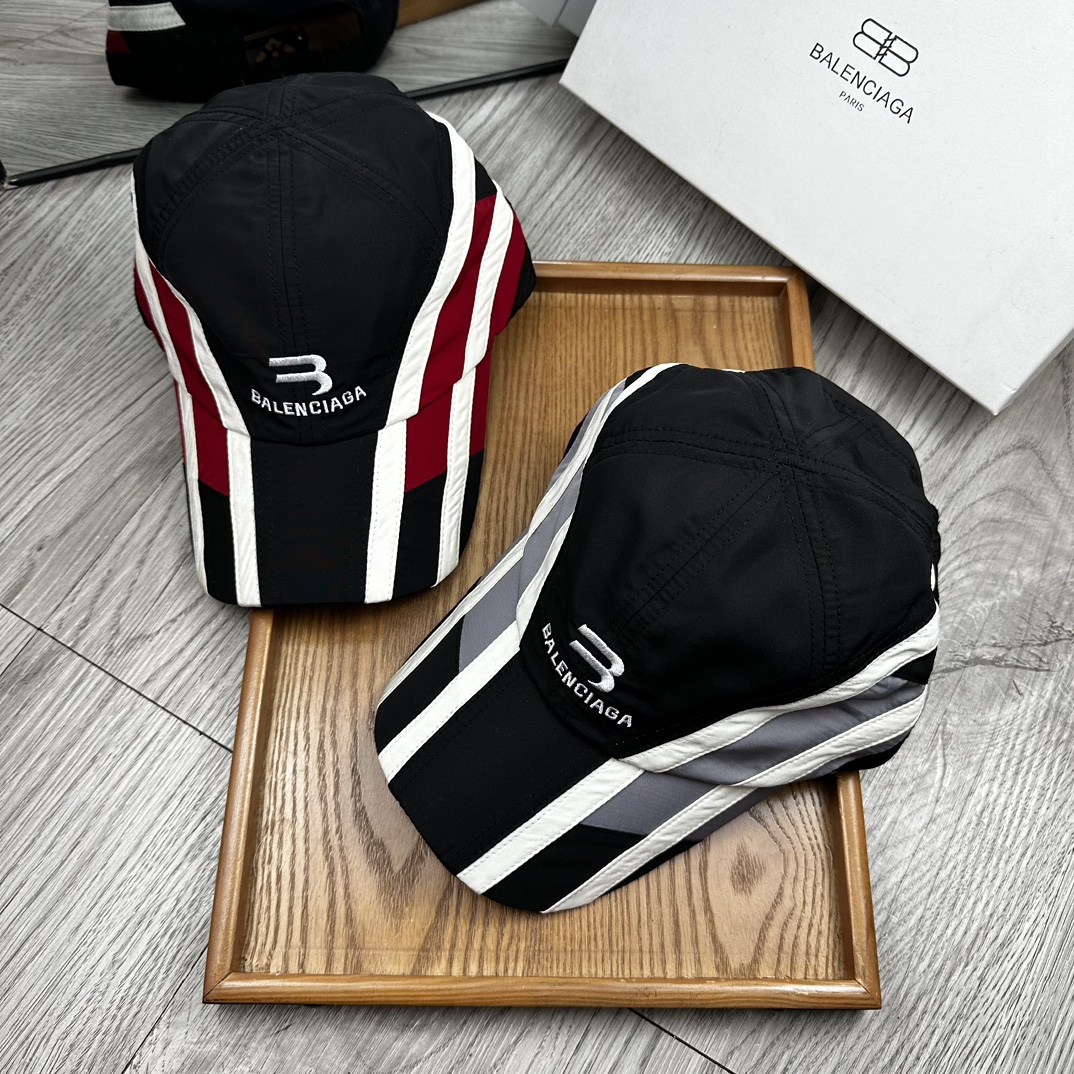 NO:197783,Special offer. Balenciaga. Original 1:1 large-mark baseball cap. [with dust bag] Details determine the quality!  Original logo inside the original version!  Welcome to compare quality and PK!  Pure cotton material!  Good breathability!  A must-have item for sun protection in spring!  Atmospheric color!  The style is novel and unique and easy to match with clothes!  Strong practicality and high-end quality!  It’s a good match~ It’s really good to watch!  !  Just wear it casually, it is absolutely magical, age-reducing and fashionable. Hats, fisherman hats, baseball hats, knit hats, hats, balenciaga, espadrilles, hats19860909特价.巴黎世家.原版1:1大标鸭舌帽.【配防尘袋】细节决定品质！原版内里原版标！欢迎对比品质PK！材质纯棉！透气性好！春天挡风,夏天防晒必备单品！颜色大气！款式新颖别致好搭配衣服！实用性强,高端品质！随心搭配～真的敲好看！！随便一戴,妥妥的街拍神奇,减龄又时尚.帽子渔夫帽棒球帽针织帽,帽子,balenciaga,espadrilles,hats,hat