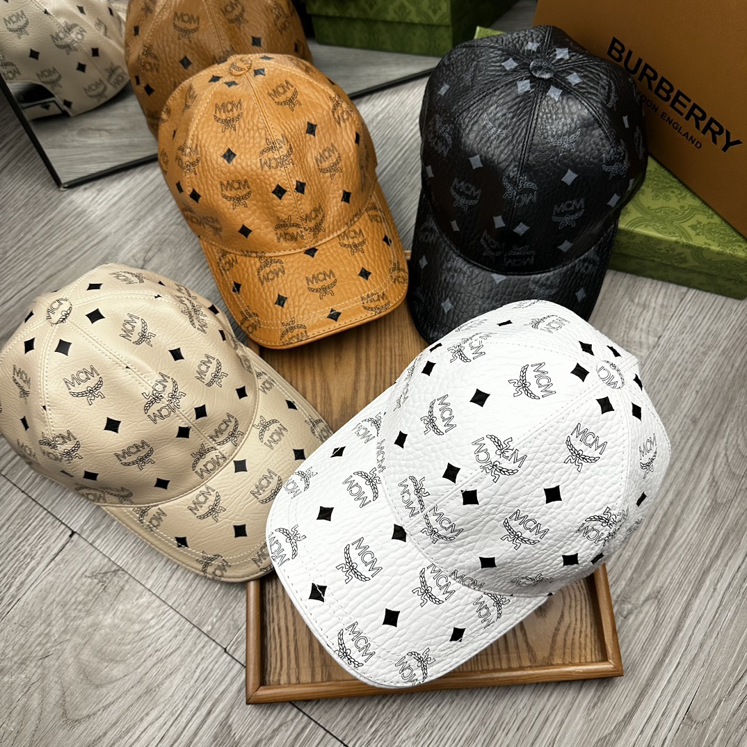 NO:201650,.MCM. New leather hat!  【Super A quality】Latest model!  Fashion trend, high-end workmanship!  Every hat is made with care!  Oxford material!  First layer of cowhide!  Fitted with a box and dust bag!  Extraordinary quality, details are also very important. Leather cap nails, leather adjustment belt!  Hat fisherman hat baseball hat knit hat, hat, espadrilles, cowhide, hats19860909.MCM.新款皮帽子！【超A品质】最新款！时尚潮流,高端做工！每一个帽子都是用心之作！牛津材质！头层牛皮！配盒子、防尘袋！非一般的品质,细节也很重要.真皮帽钉,真皮调节带！帽子渔夫帽棒球帽针织帽,帽子,espadrilles,cowhide,hats,hat