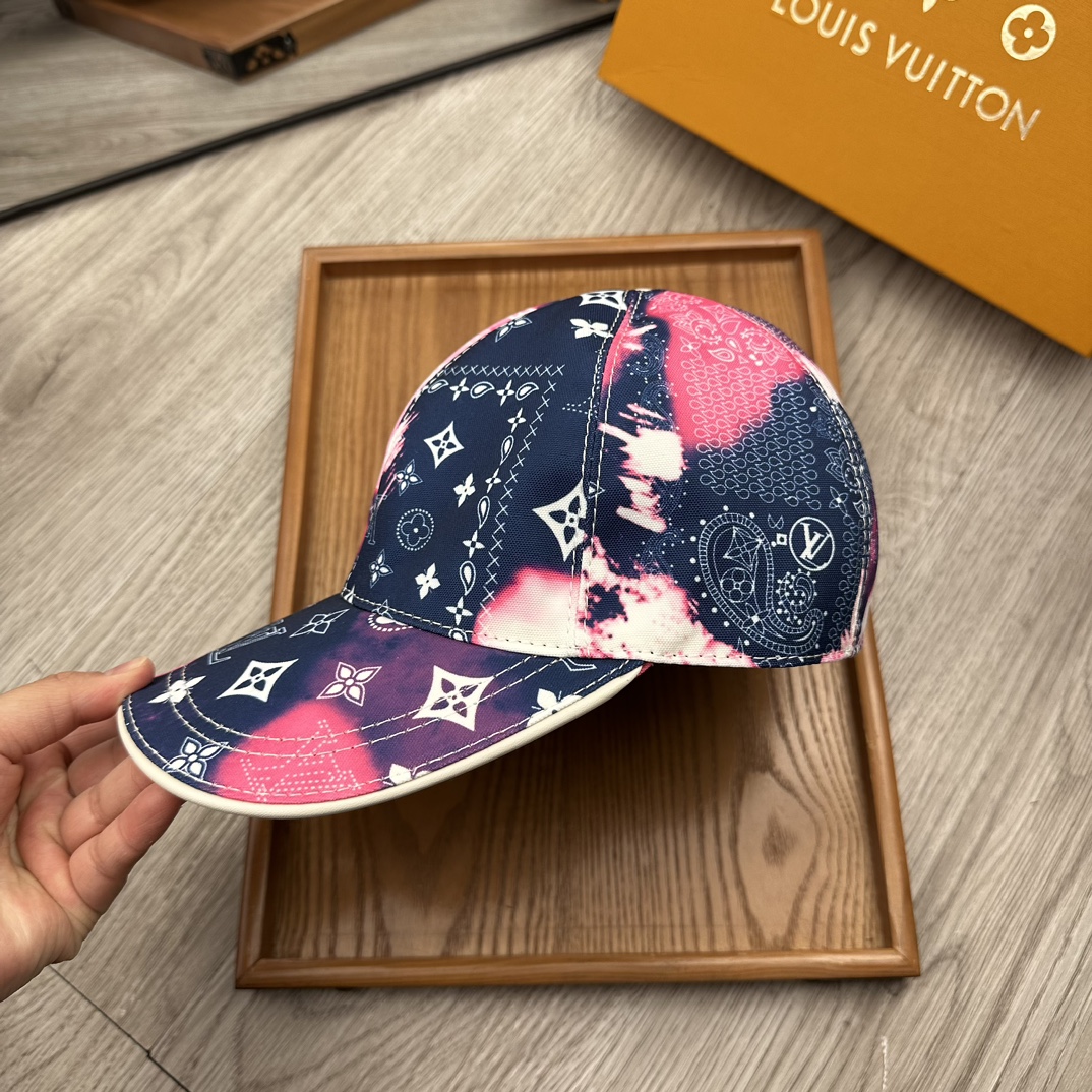 High-End Fashion Hats with Oxford Material and Leather Details - 图片 7