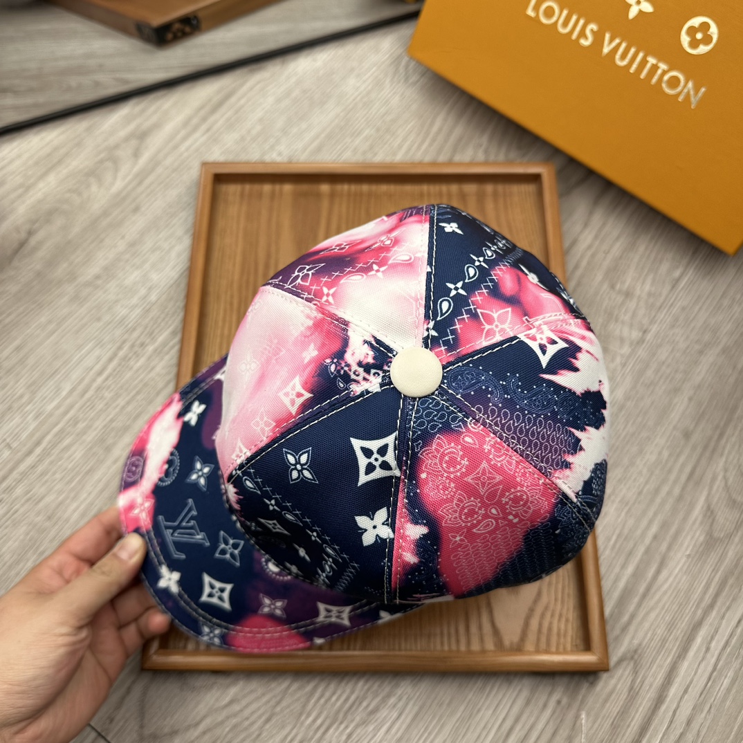 High-End Fashion Hats with Oxford Material and Leather Details - 图片 8