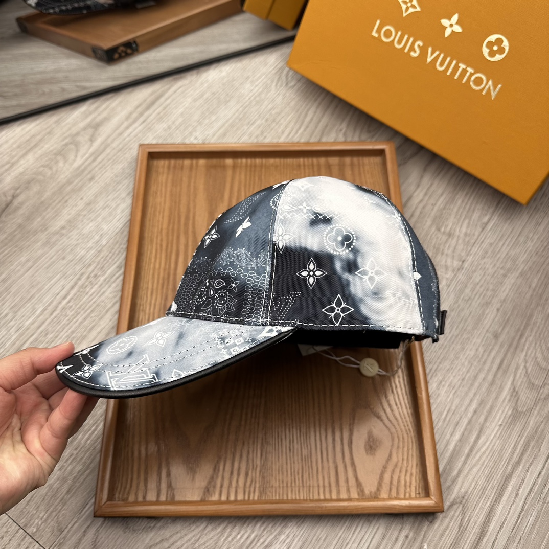High-End Fashion Hats: Quality Leather with Attention to Detail - 图片 8