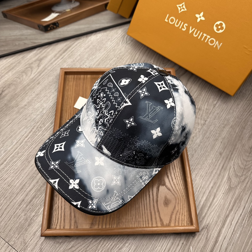 High-End Fashion Hats: Quality Leather with Attention to Detail - 图片 3