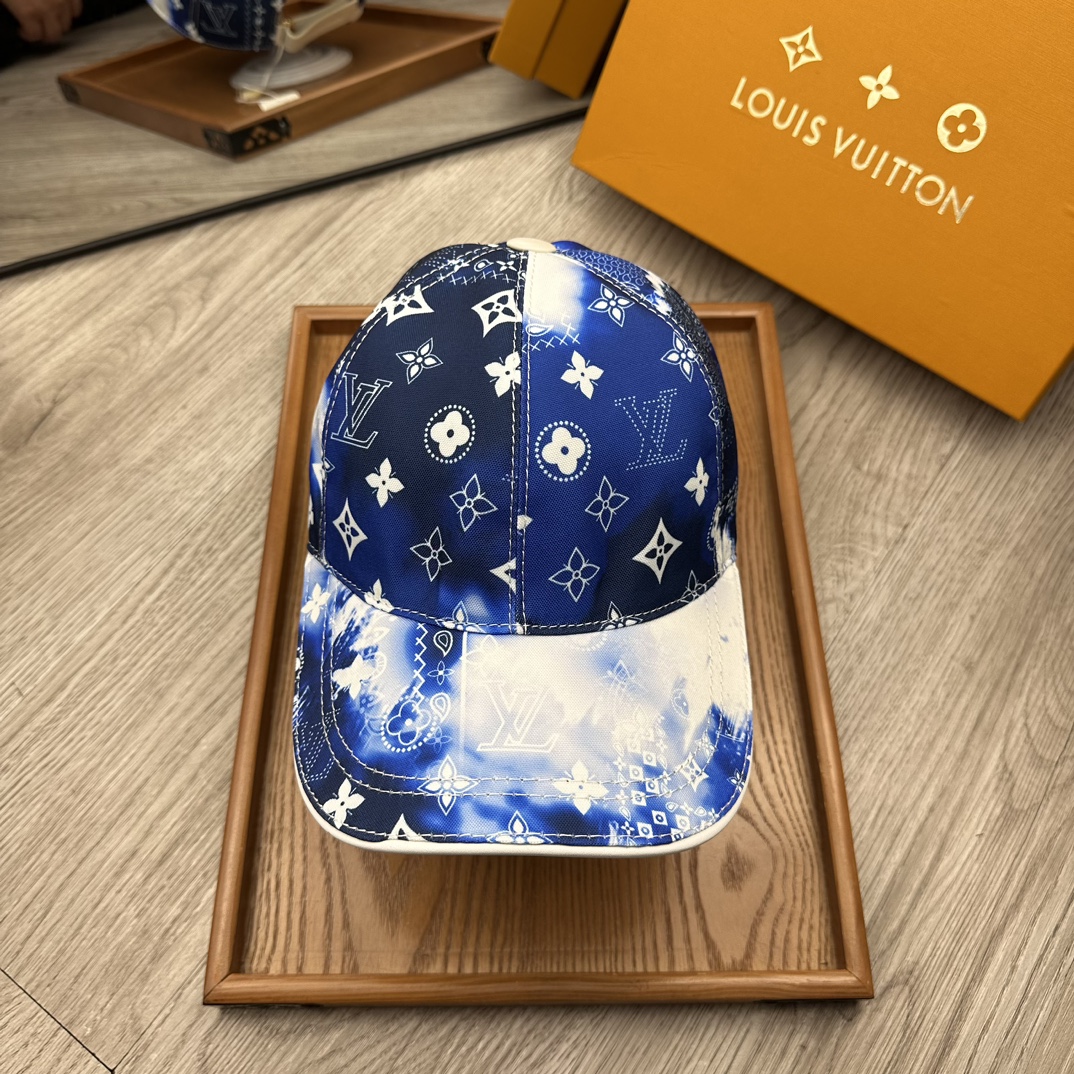 High-End Fashion Hats: Handcrafted with Oxford Material and Leather Details - 图片 2