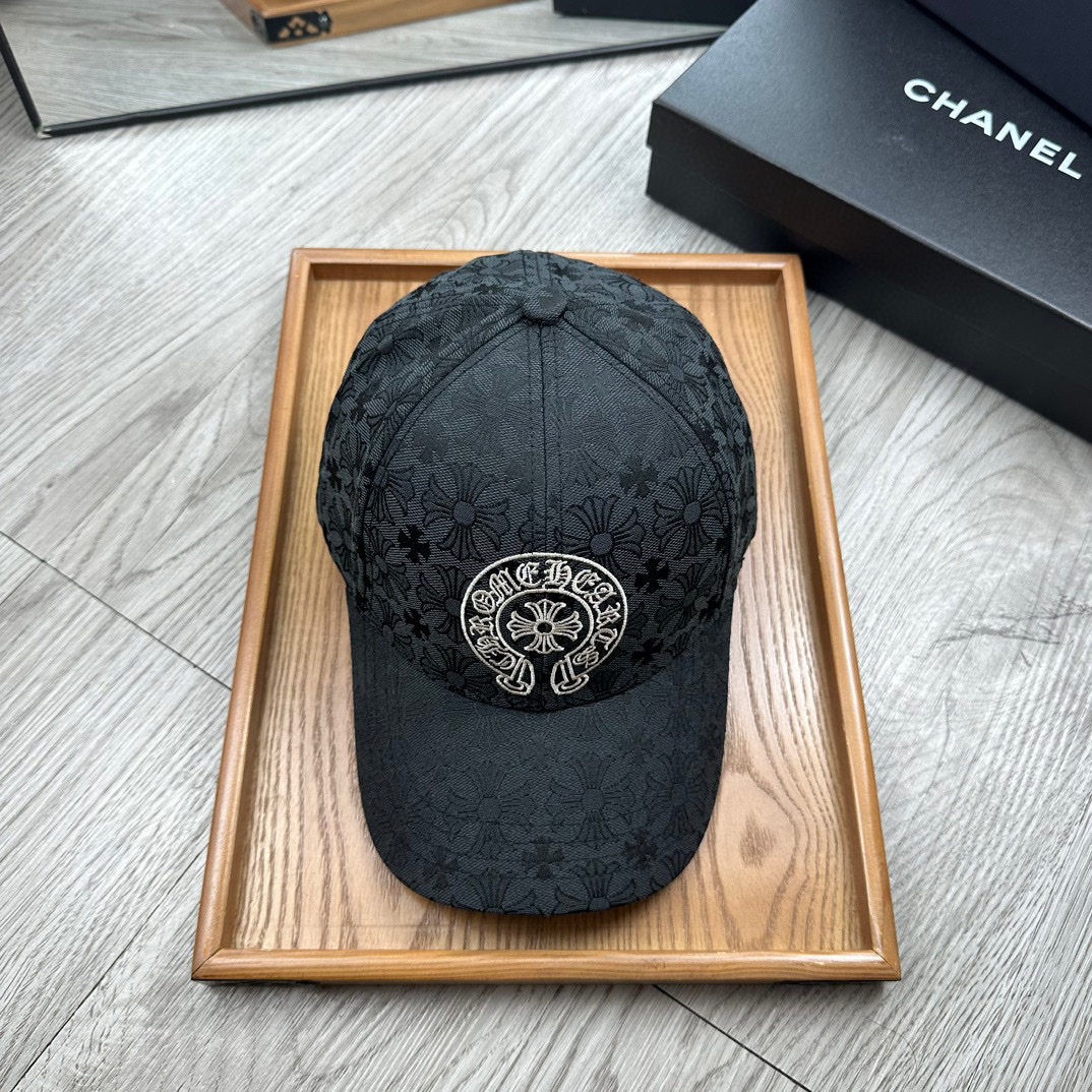 克罗心。【配防尘袋】新品棒球帽！材质：纯棉！透气性好！春天挡风，夏天防晒必备单品！颜色大气！款式新颖别致好搭配衣服！实用