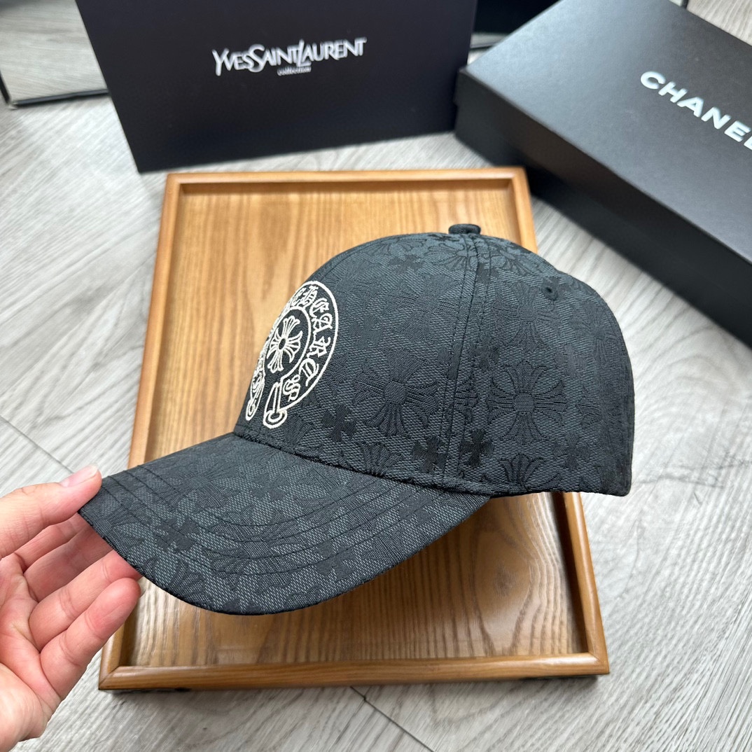 克罗心。【配防尘袋】新品棒球帽！材质：纯棉！透气性好！春天挡风，夏天防晒必备单品！颜色大气！款式新颖别致好搭配衣服！实用