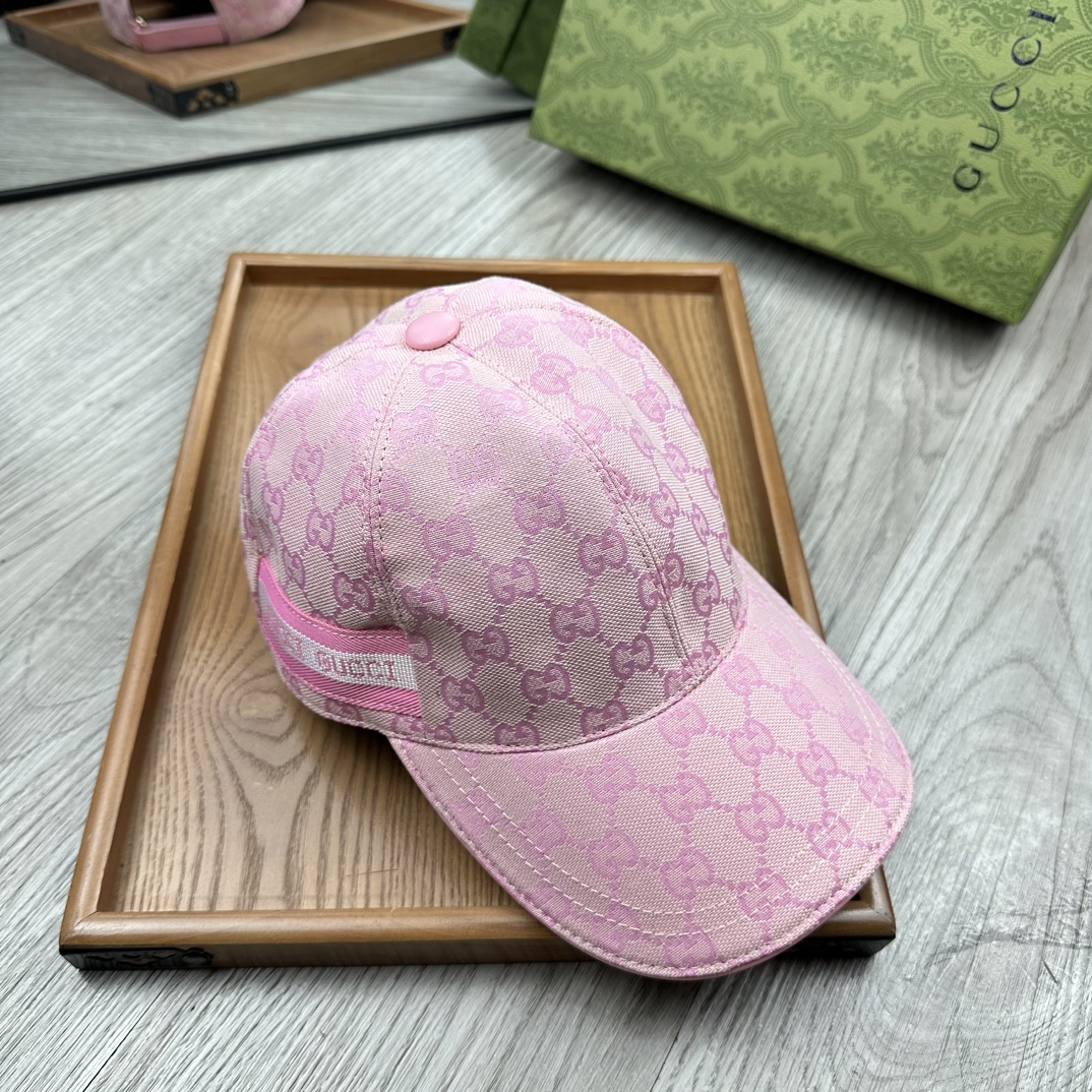 “High-End Fashion Hats: Oxford Material, Cow Skin, Unusual Quality” - 图片 4