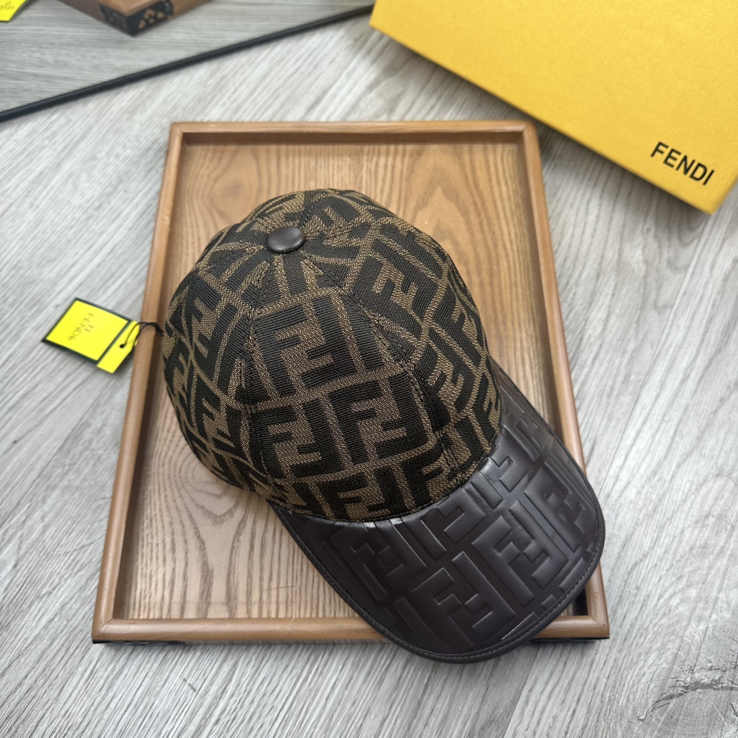 “High-End Fashion: Handcrafted Leather Hats with Oxford Material and Cow Skin” - 图片 4
