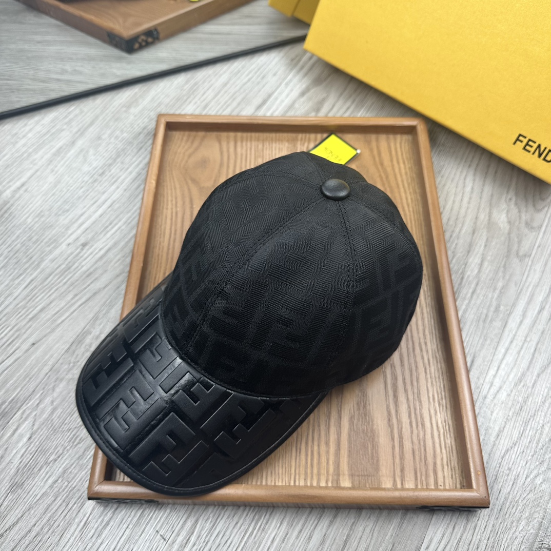 High-End Fashion Hats: Quality Oxford Material, Cow Skin, Unique Details. - 图片 3