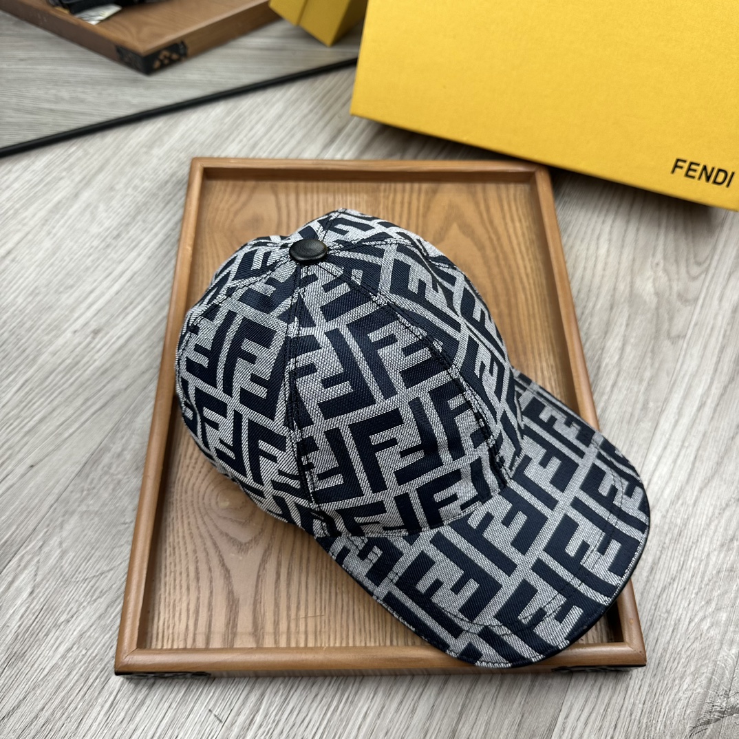 High-End Leather Hats: Quality Craftsmanship and Detail-Oriented Design - 图片 3