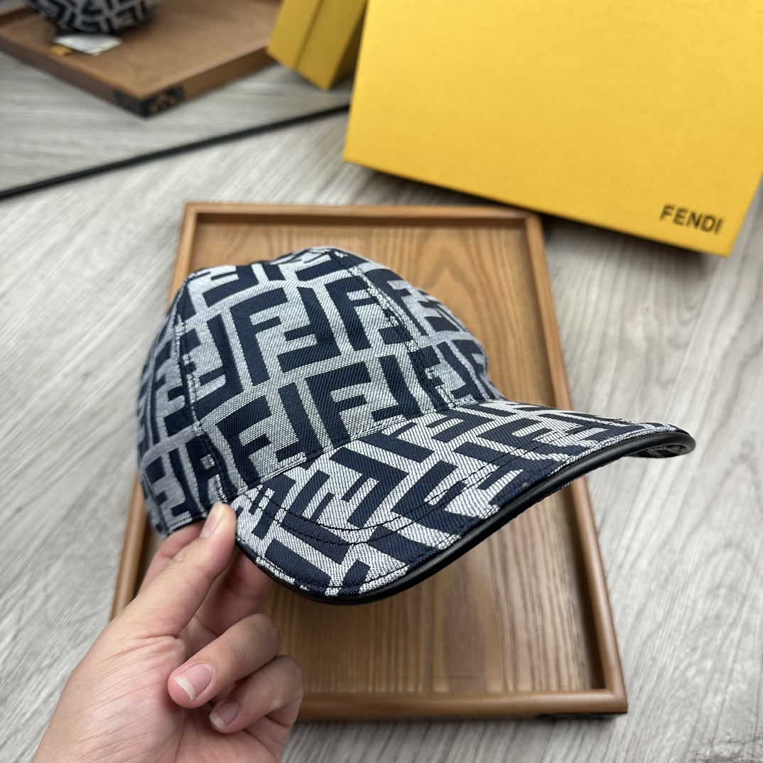 High-End Leather Hats: Quality Craftsmanship and Detail-Oriented Design - 图片 4