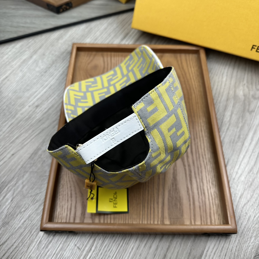 “High-End Fashion Hats: Quality Materials and Attention to Detail” - 图片 9