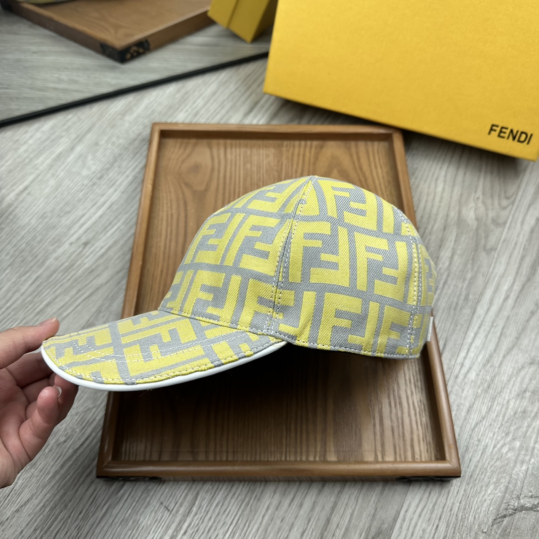 “High-End Fashion Hats: Quality Materials and Attention to Detail” - 图片 6