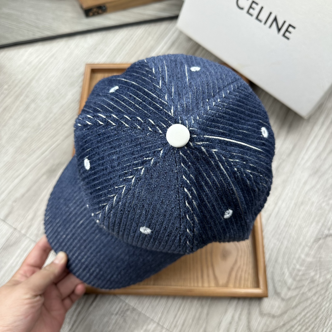 。赛琳。【配防尘袋】秋季新品棒球帽！材质：纯棉！透气性好！春天挡风，夏天防晒必备单品！颜色大气！款式新颖