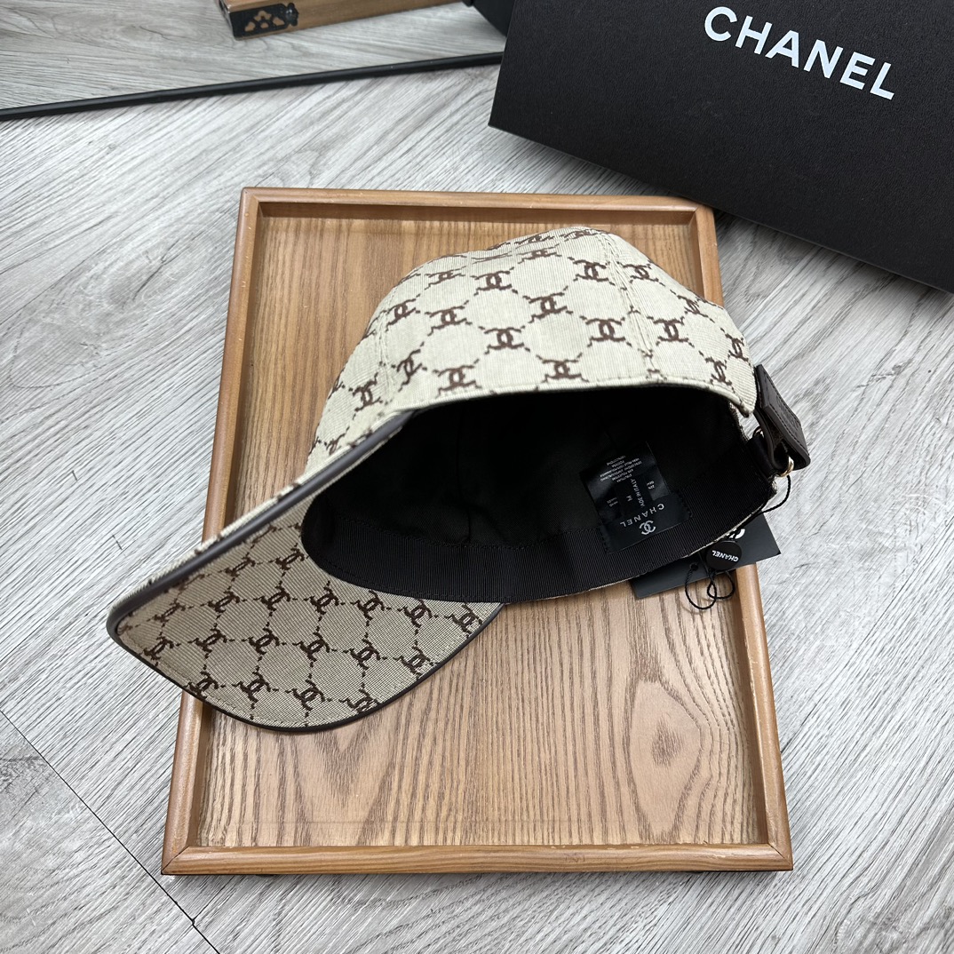 High-End Fashion Hats: Quality Oxford Material, Cow Skin, and Fine Details - 图片 9