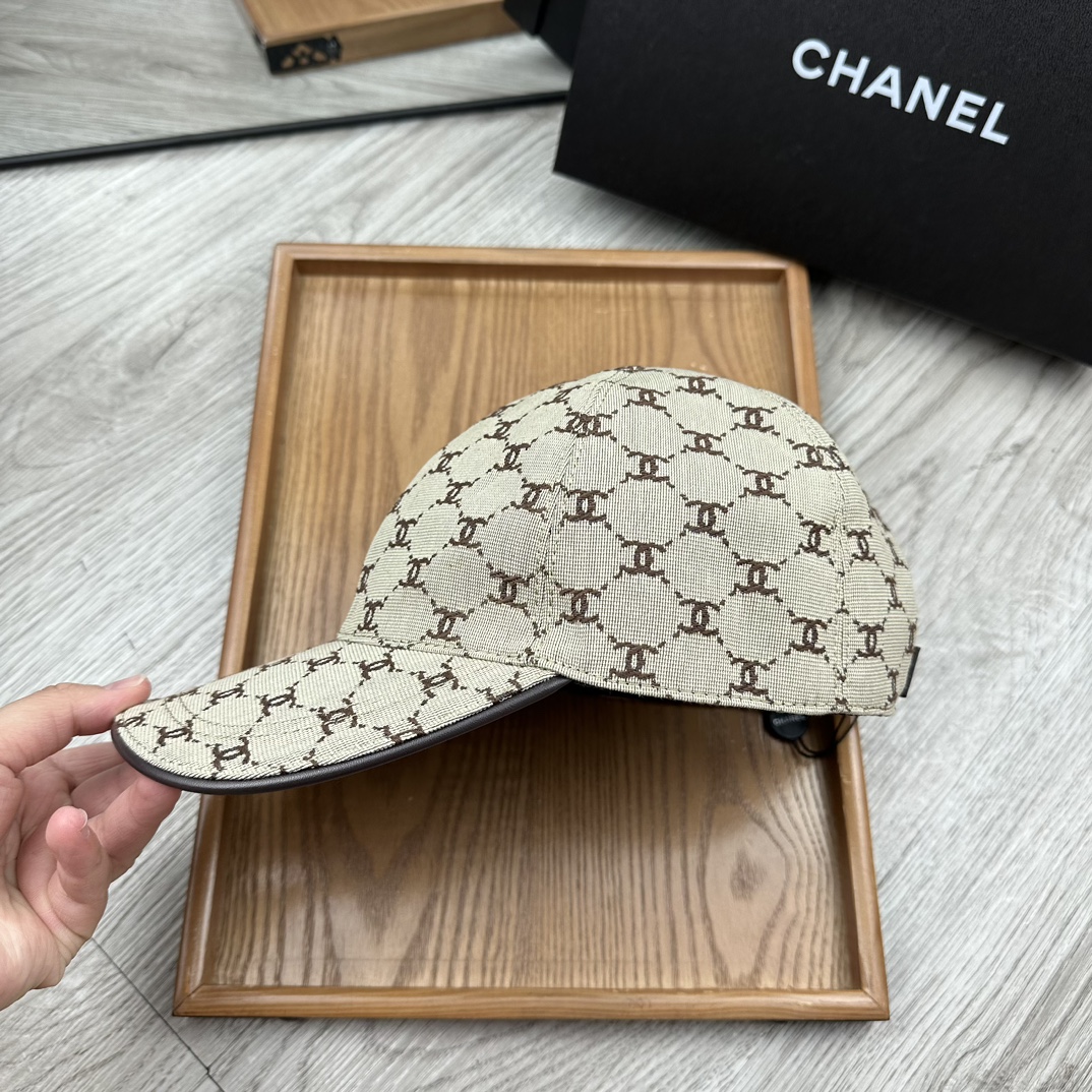 High-End Fashion Hats: Quality Oxford Material, Cow Skin, and Fine Details - 图片 7