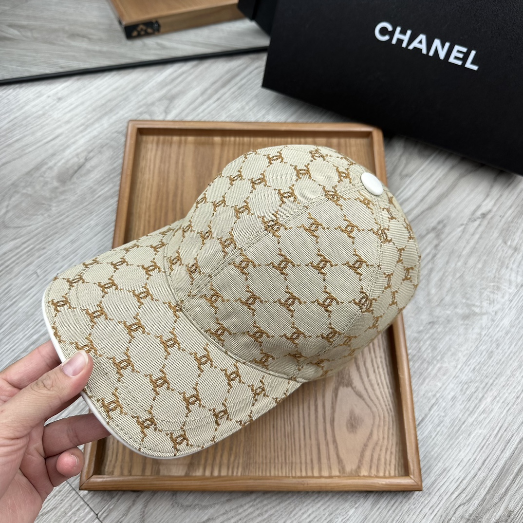 High-End Fashion Hats: Quality Oxford Material, Cow Skin, and Leather Details - 图片 6