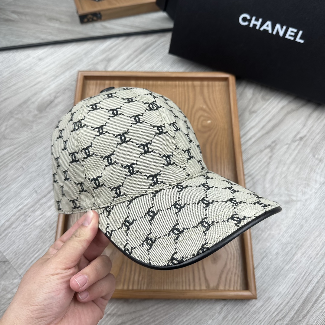 High-End Fashion Hats: Quality Oxford Material, Cow Skin, and Attention to Detail - 图片 4