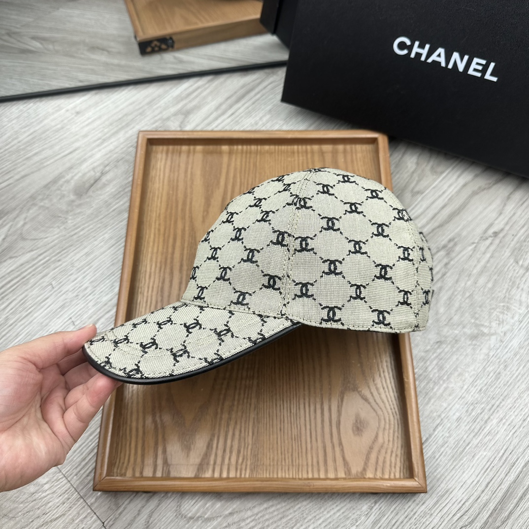 High-End Fashion Hats: Quality Oxford Material, Cow Skin, and Attention to Detail - 图片 7