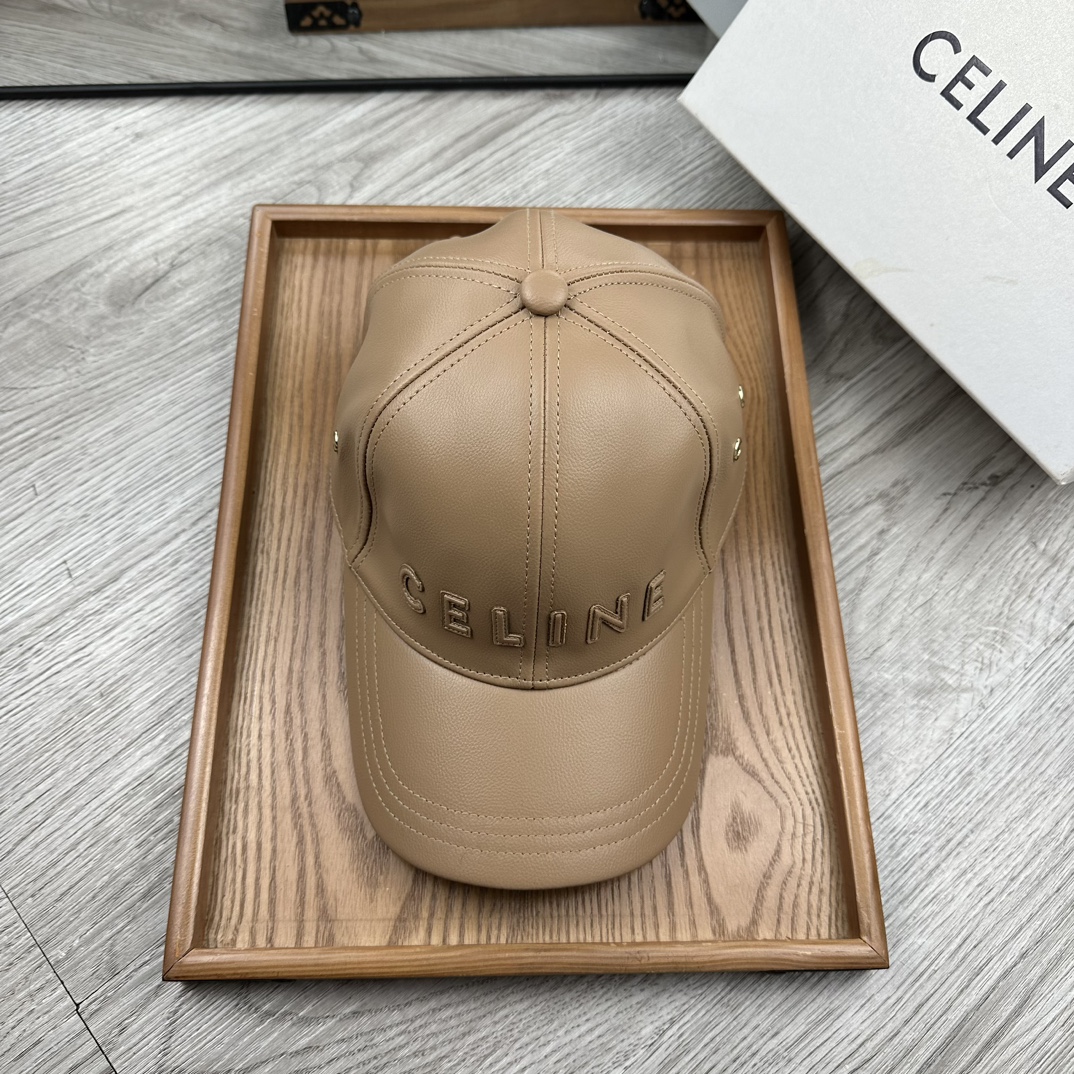 NO:210348,Special offer. Selin. 1:1 leather hat in the counter. [with dust bag] New baseball hat! 材质Pu小羊皮！ 炸街必备单品！  Atmospheric color!  The style is novel and unique and easy to match with clothes!  Strong practicality and high-end quality!  It’s a good match~ It’s really good to watch!  ! 秋天出街搭配绝绝子！  Hat Straw Hat Fisherman Hat Baseball Hats, Hats, Celine, espadrilles, sheepskin, hats19860909特价.赛琳.专柜1:1皮帽子.【配防尘袋】新品棒球帽！材质Pu小羊皮！炸街必备单品！颜色大气！款式新颖别致好搭配衣服！实用性强,高端品质！随心搭配～真的敲好看！！秋天出街搭配绝绝子！帽子草帽渔夫帽棒球帽,帽子,celine,espadrilles,sheepskin,hats,hat